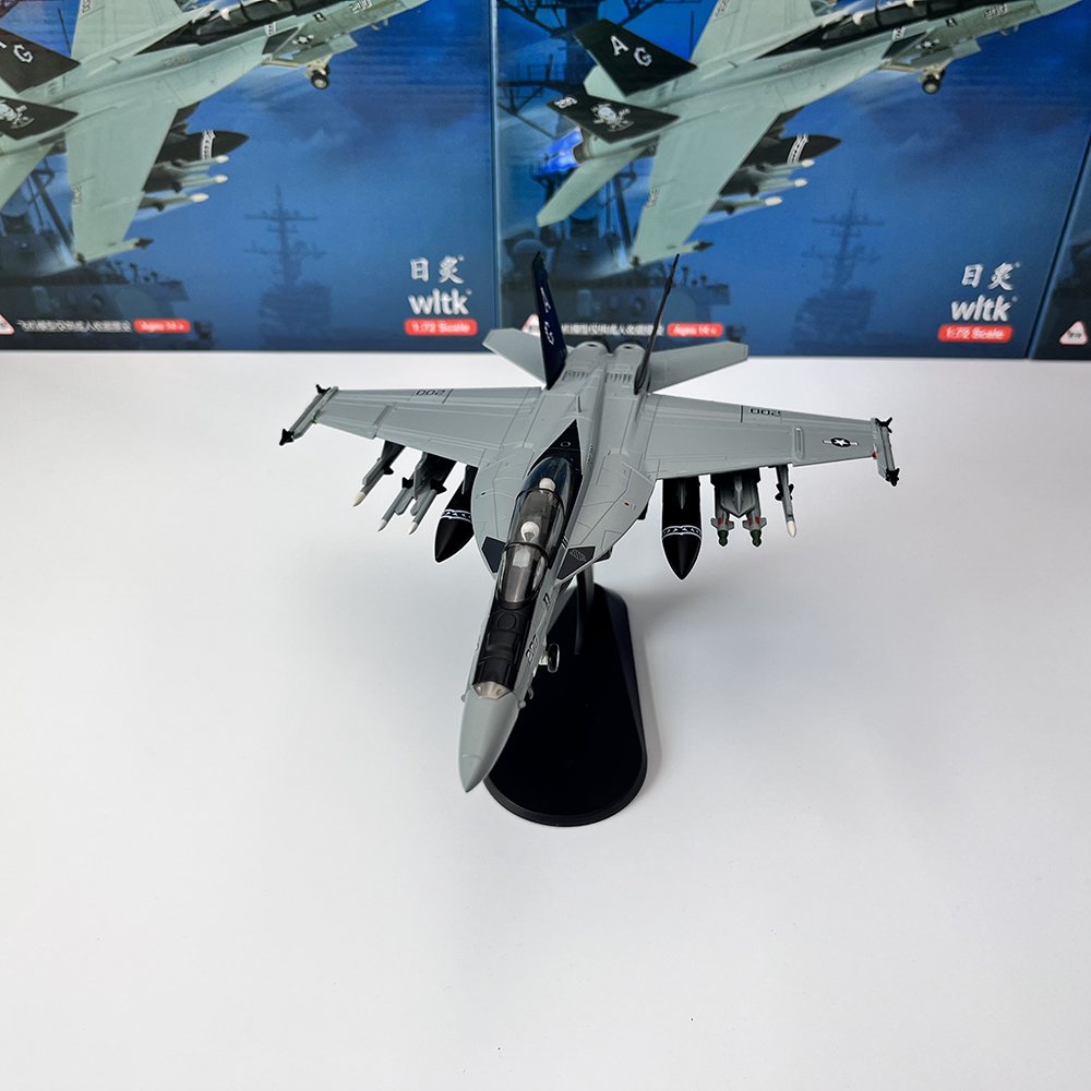 1/72 Scale U.S. F/A-18F Hornet - Model Kit Plane 评论和价格