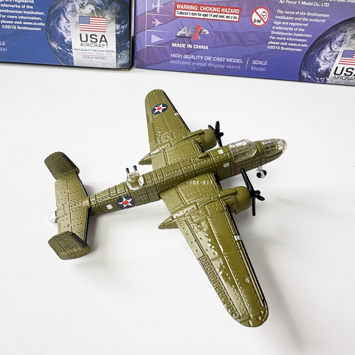 1/200 Scale WWII U.S. B-25 Mit - Model Kit Plane 评论和价格